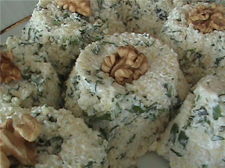 YOĞURTLU BULGUR SALATASI