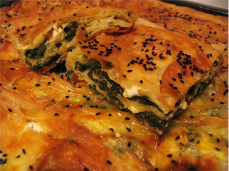 Ispanaklı ve peynirli börek