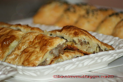 Kıymalı Börek